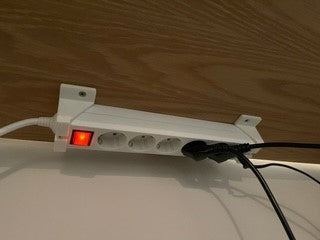 Befestigung für Steckdose